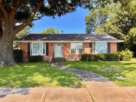 208 S Grove Road Richardson TX 75081