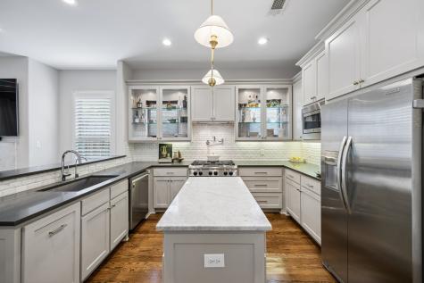 5432 Martel Avenue Dallas TX 75206