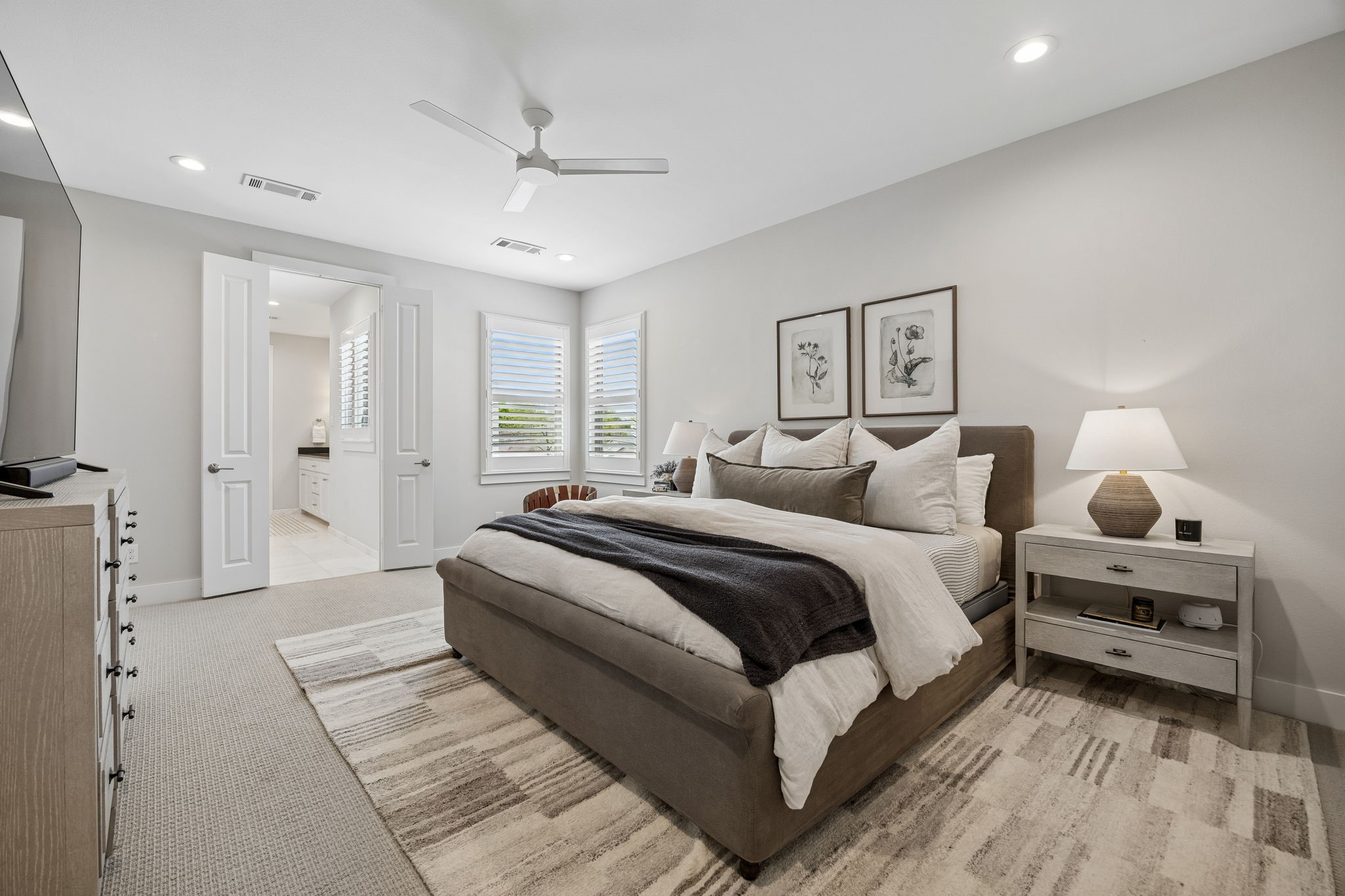5432 Martel Avenue Dallas TX 75206