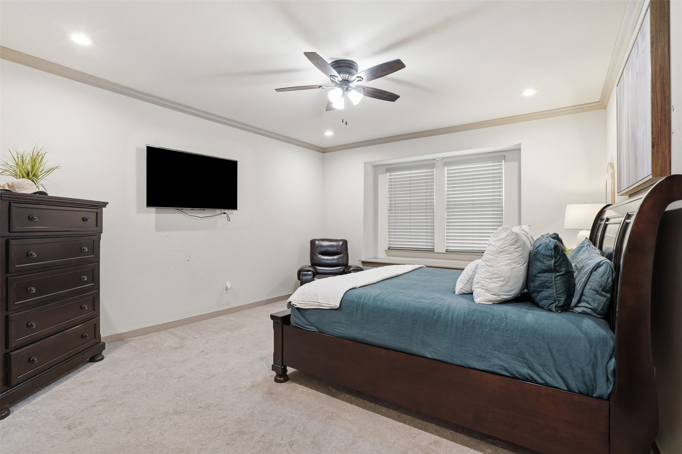 3021 Springview Avenue Dallas TX 75216