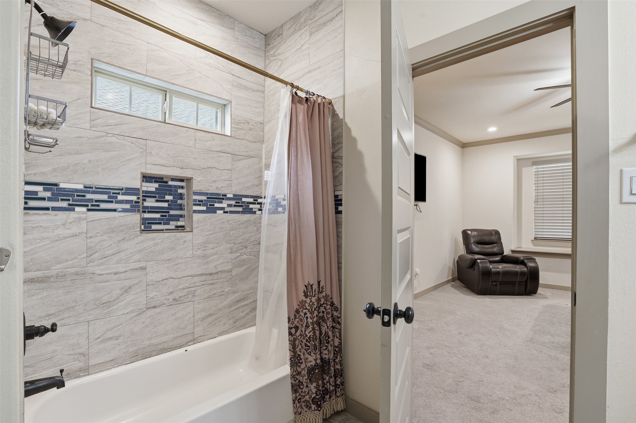 3021 Springview Avenue Dallas TX 75216