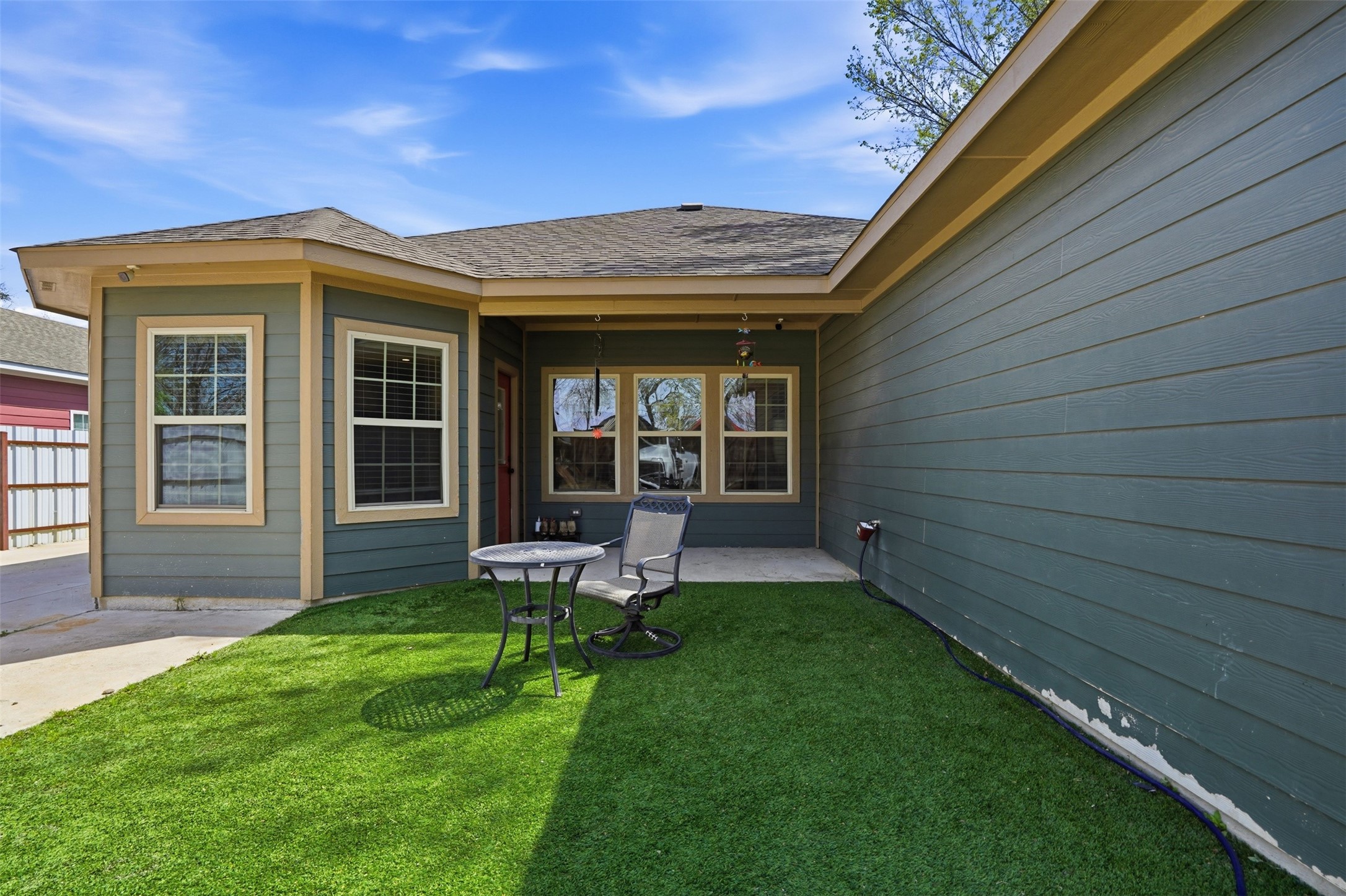 3021 Springview Avenue Dallas TX 75216