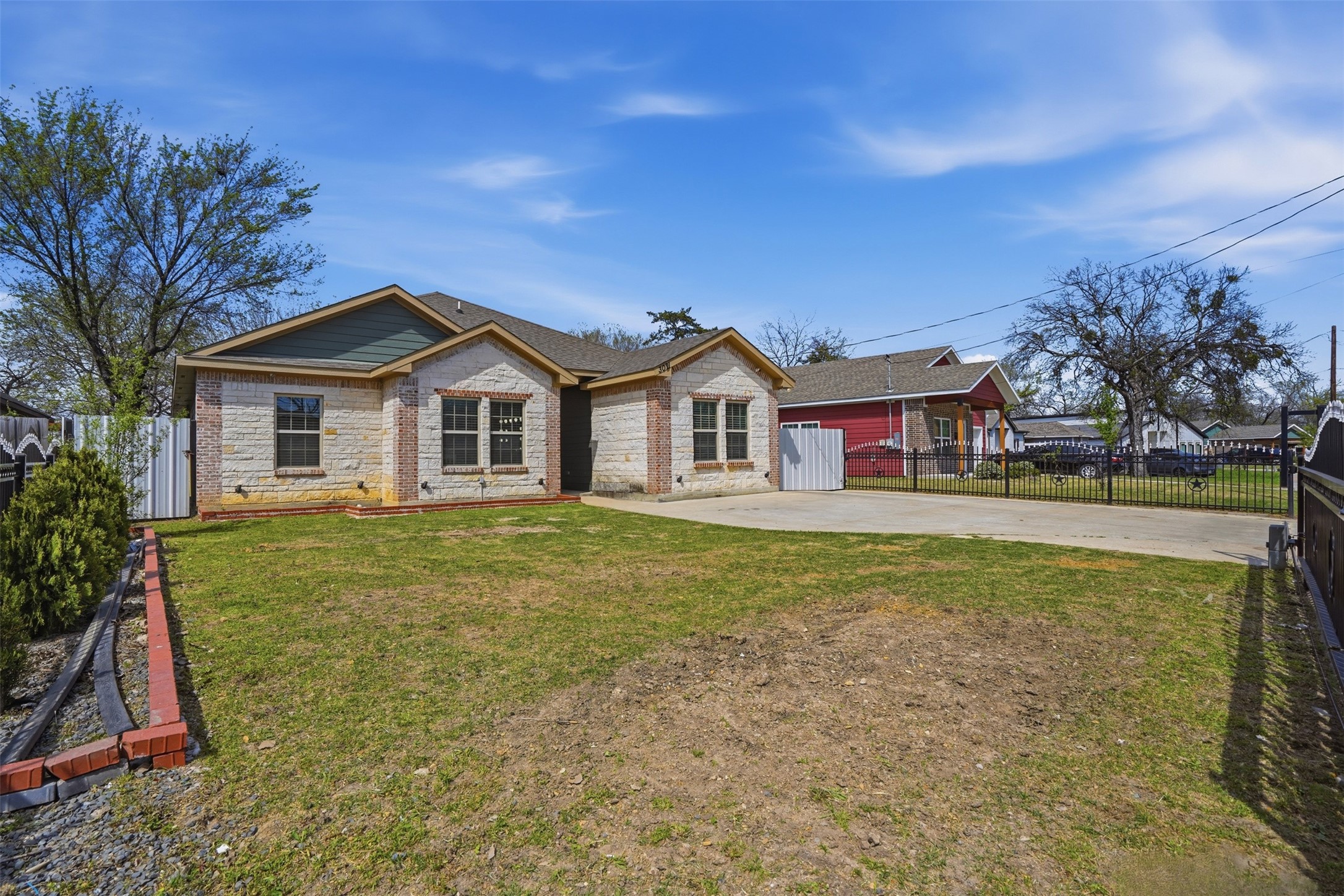 3021 Springview Avenue Dallas TX 75216