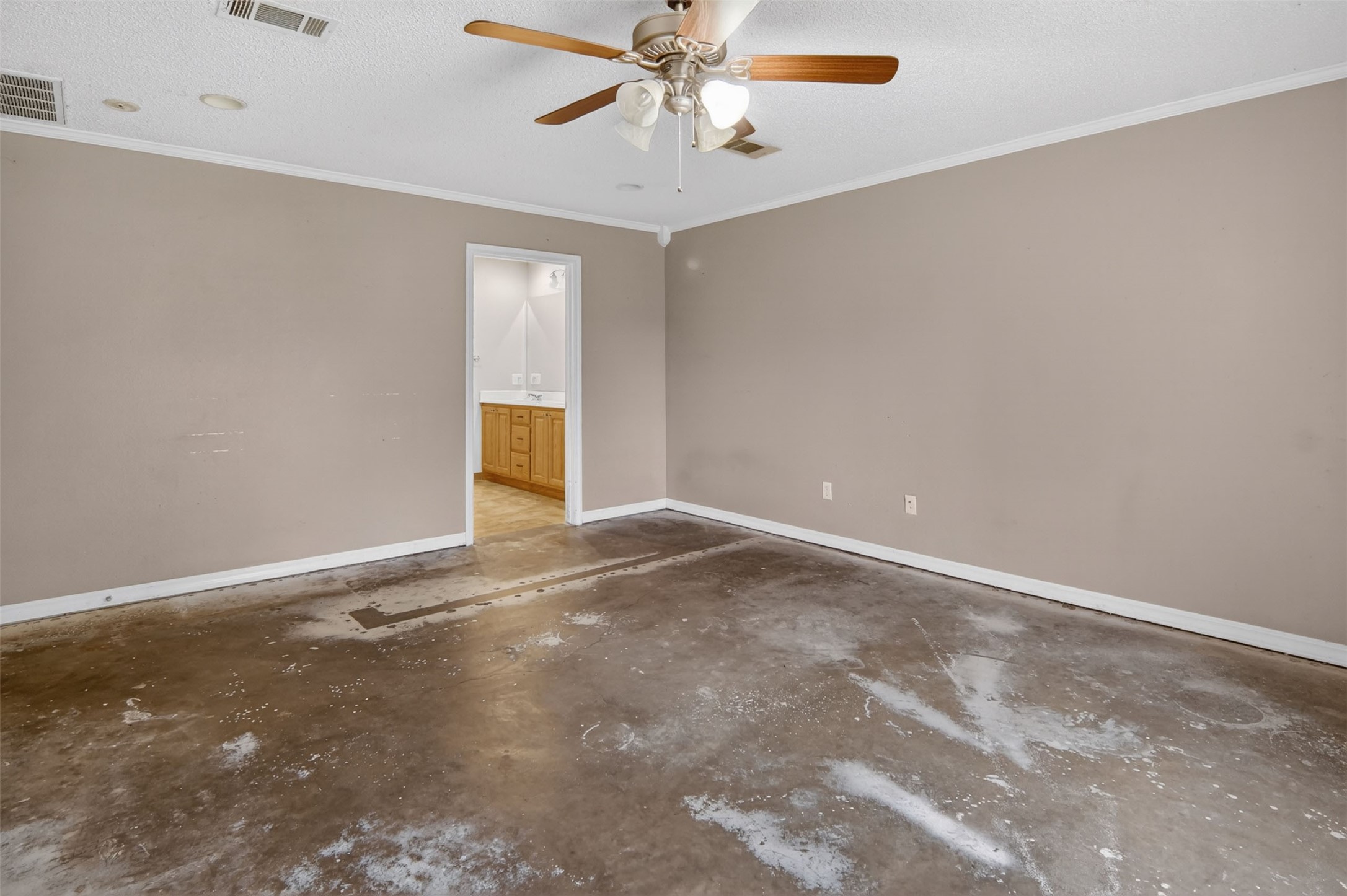187 County Road 1997 Yantis TX 75497