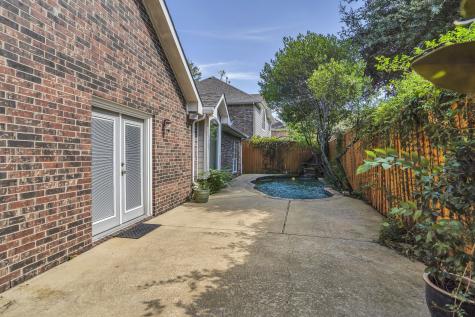 2630 Lakeforest Court Dallas TX 75214
