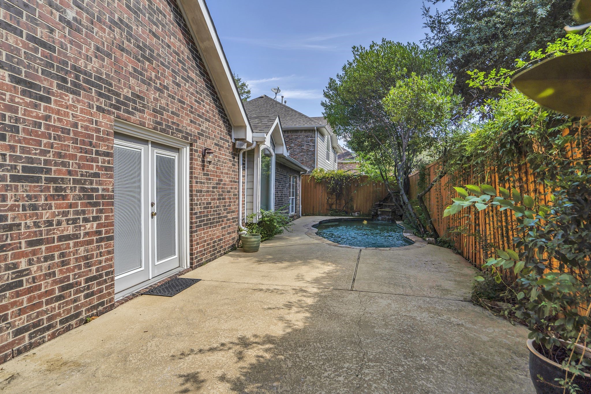 2630 Lakeforest Court Dallas TX 75214