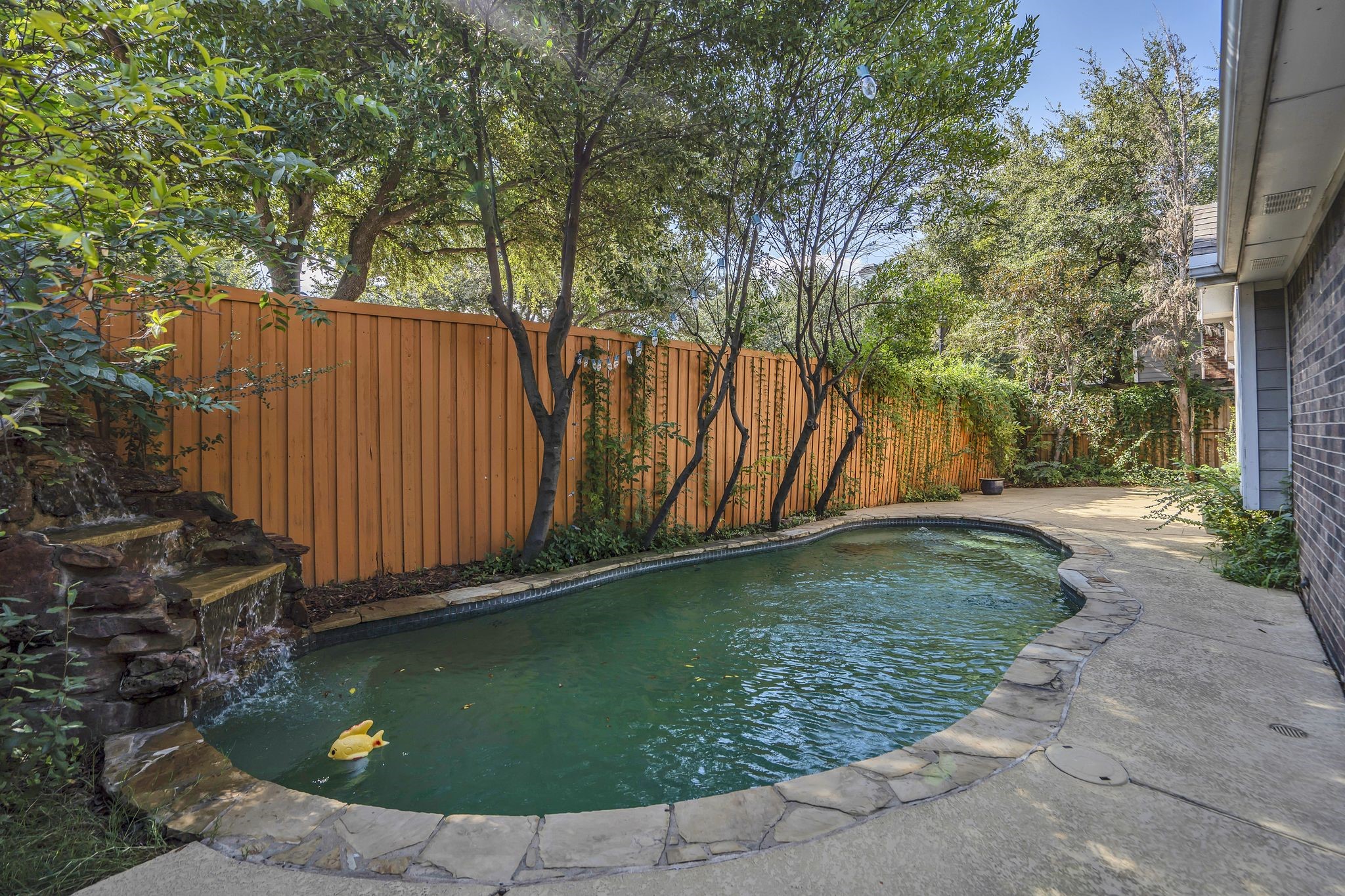 2630 Lakeforest Court Dallas TX 75214