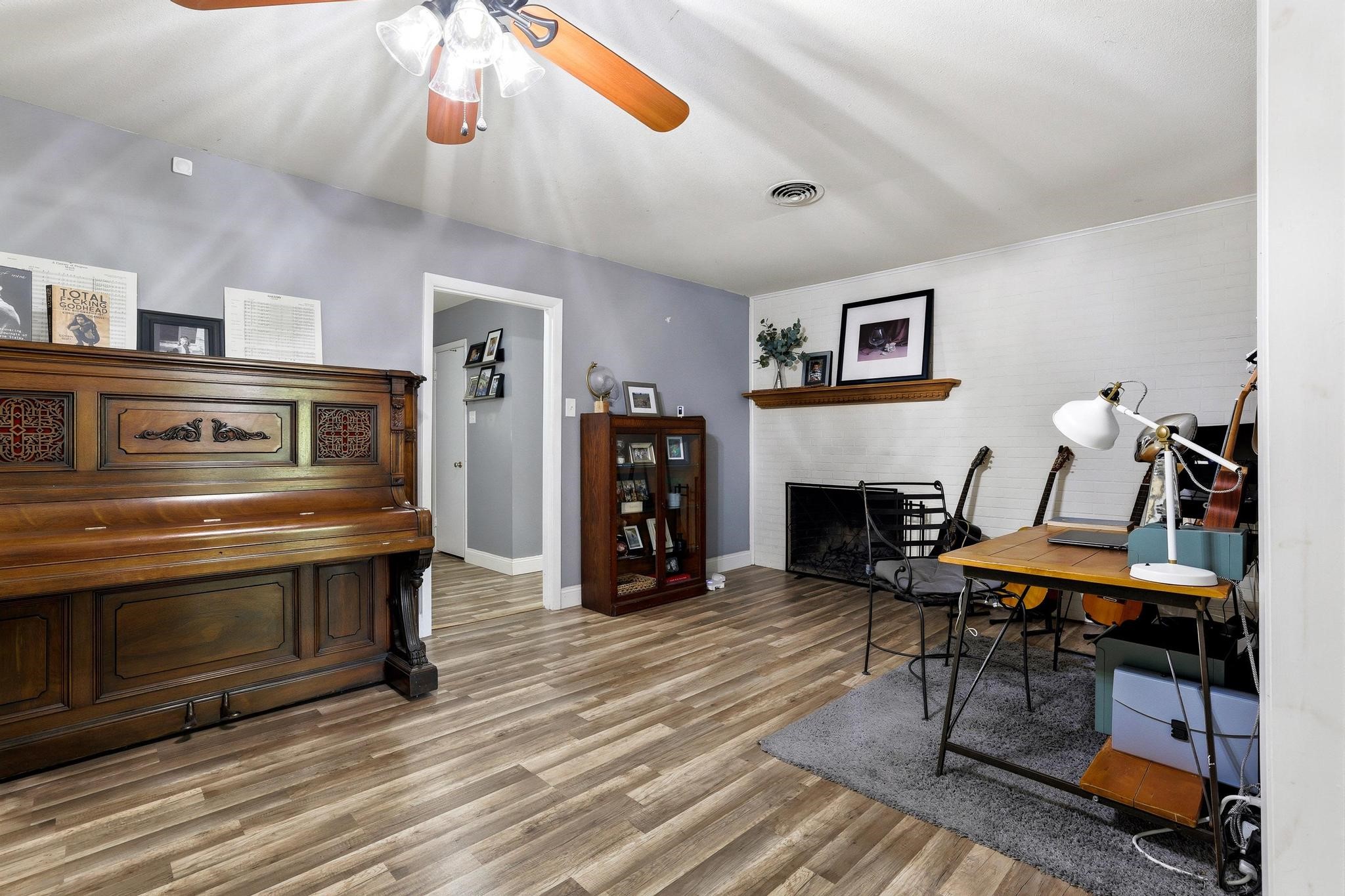 120 Mark Drive Denison TX 75021
