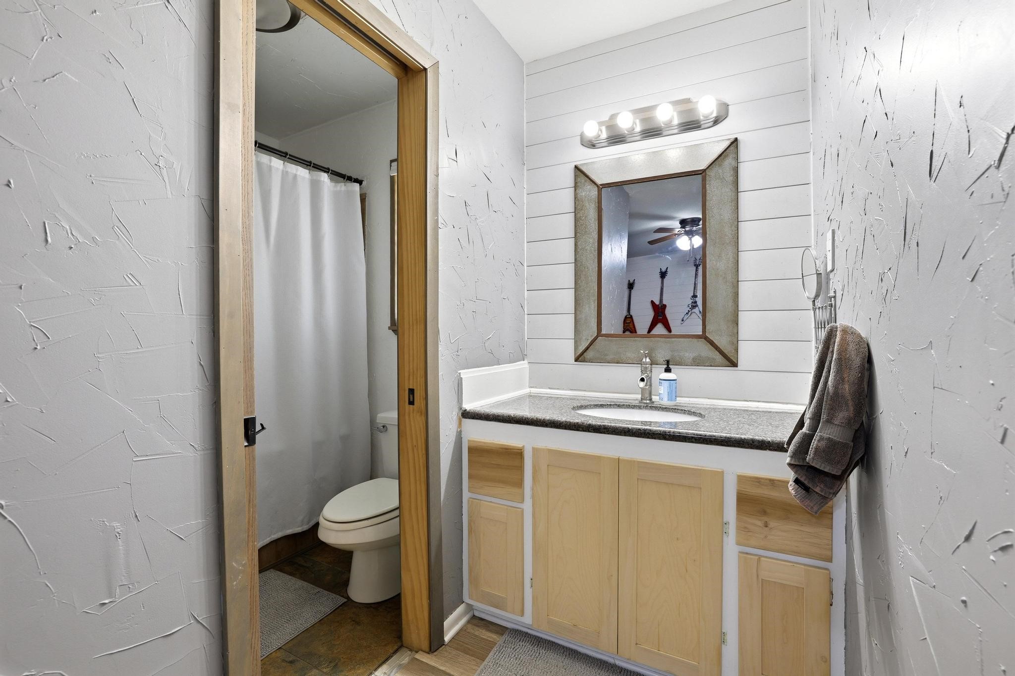 120 Mark Drive Denison TX 75021