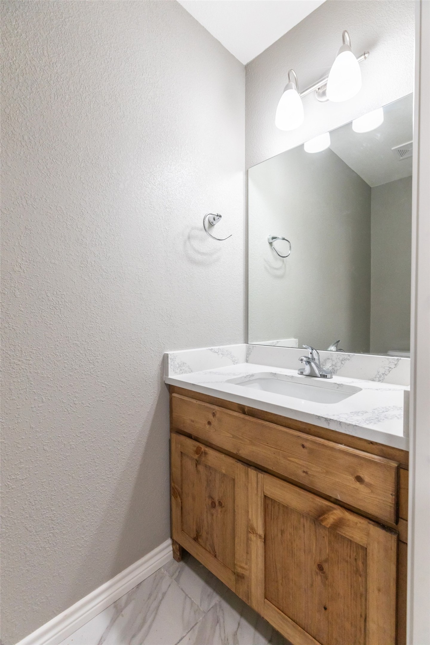 708 W 1st Street Coleman TX 76834