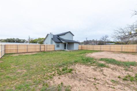708 W 1st Street Coleman TX 76834