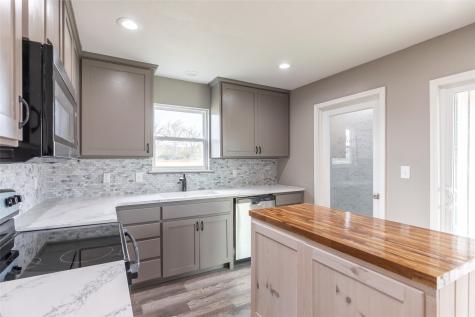 708 W 1st Street Coleman TX 76834