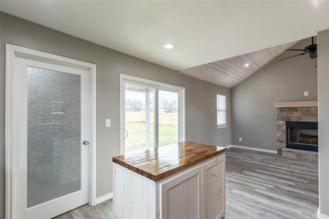 708 W 1st Street Coleman TX 76834