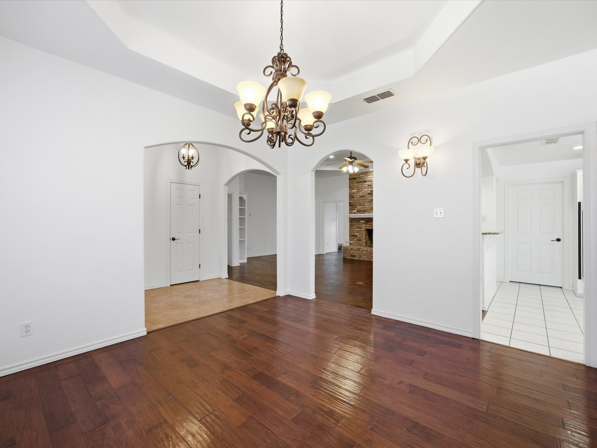 19901 S Highway 281 Lipan TX 76462