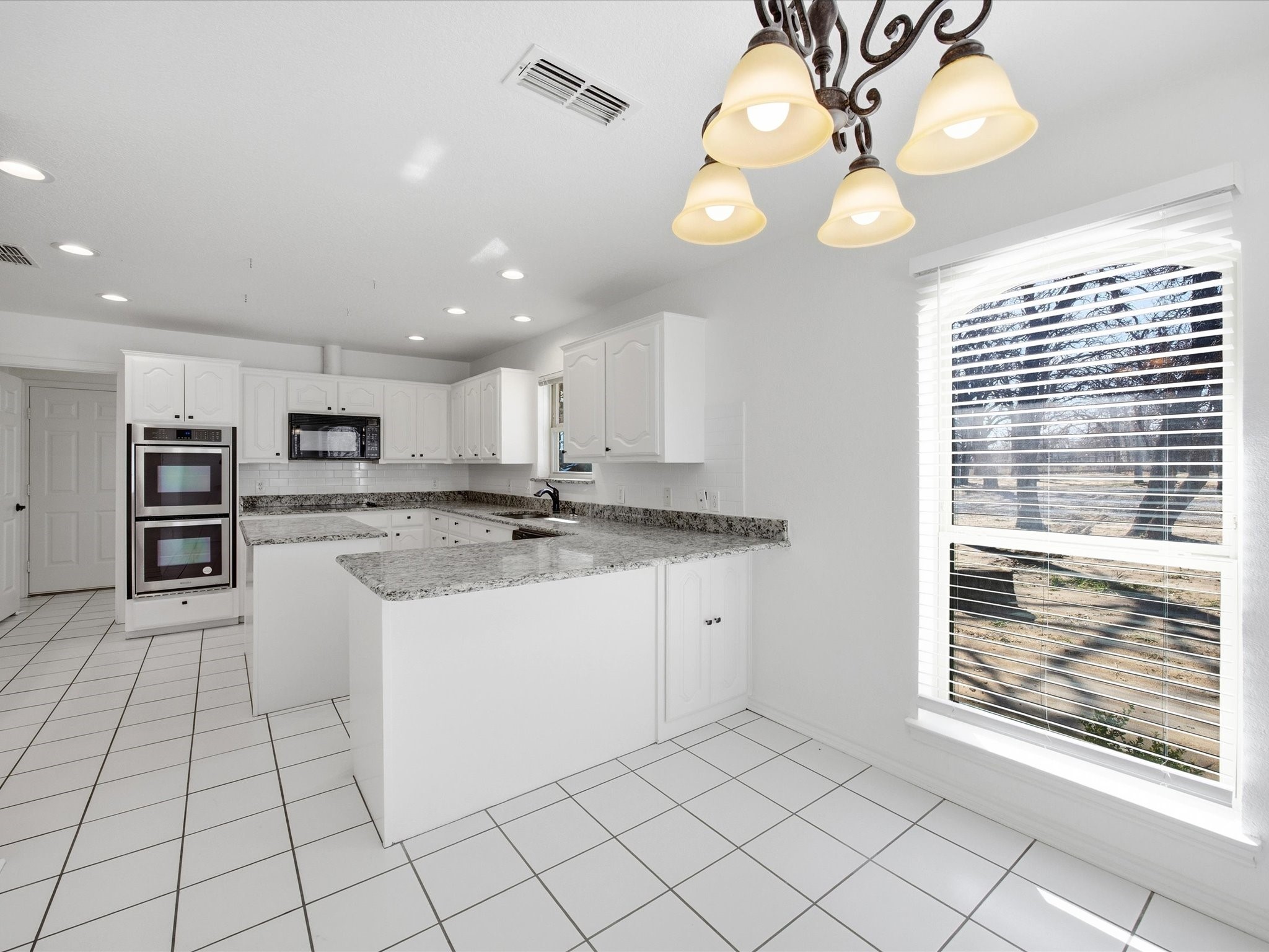 19901 S Highway 281 Lipan TX 76462
