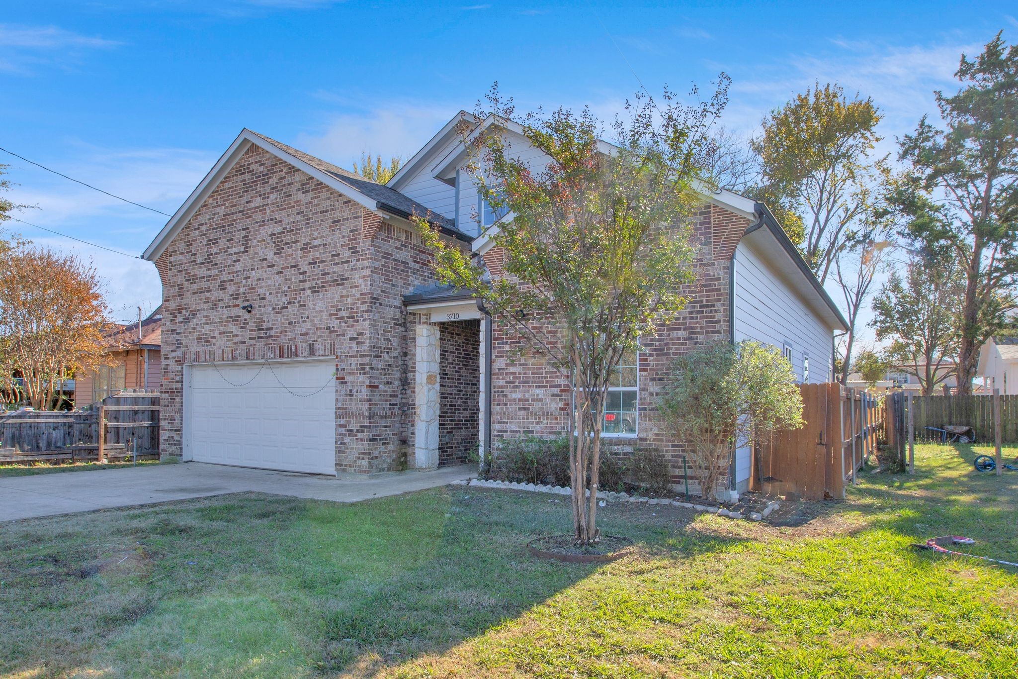 3710 Prosperity Avenue Dallas TX 75216
