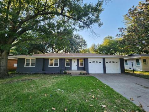 1010 Park Center Street Benbrook TX 76126