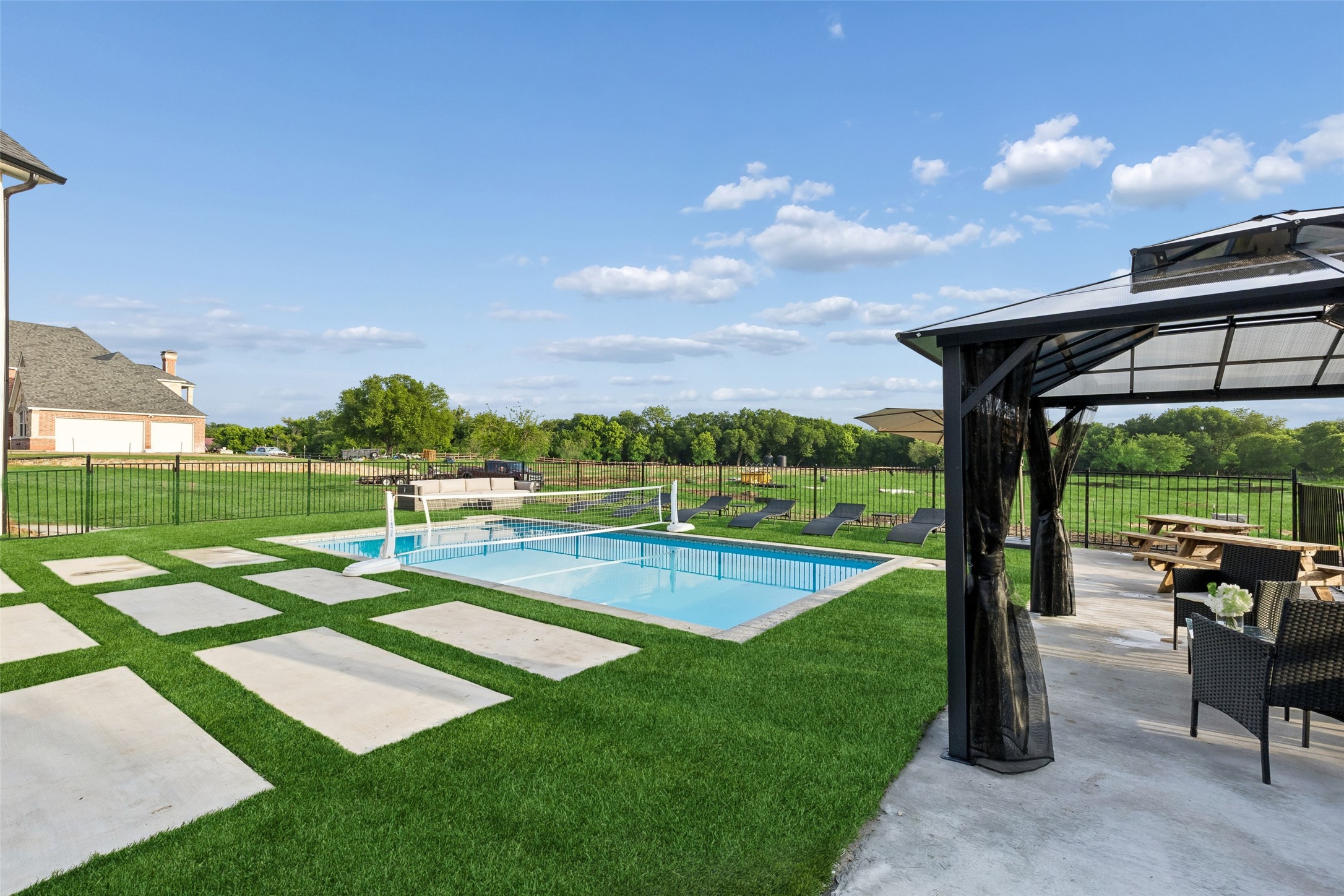 3937 Silver Creek Road Fort Worth TX 76108
