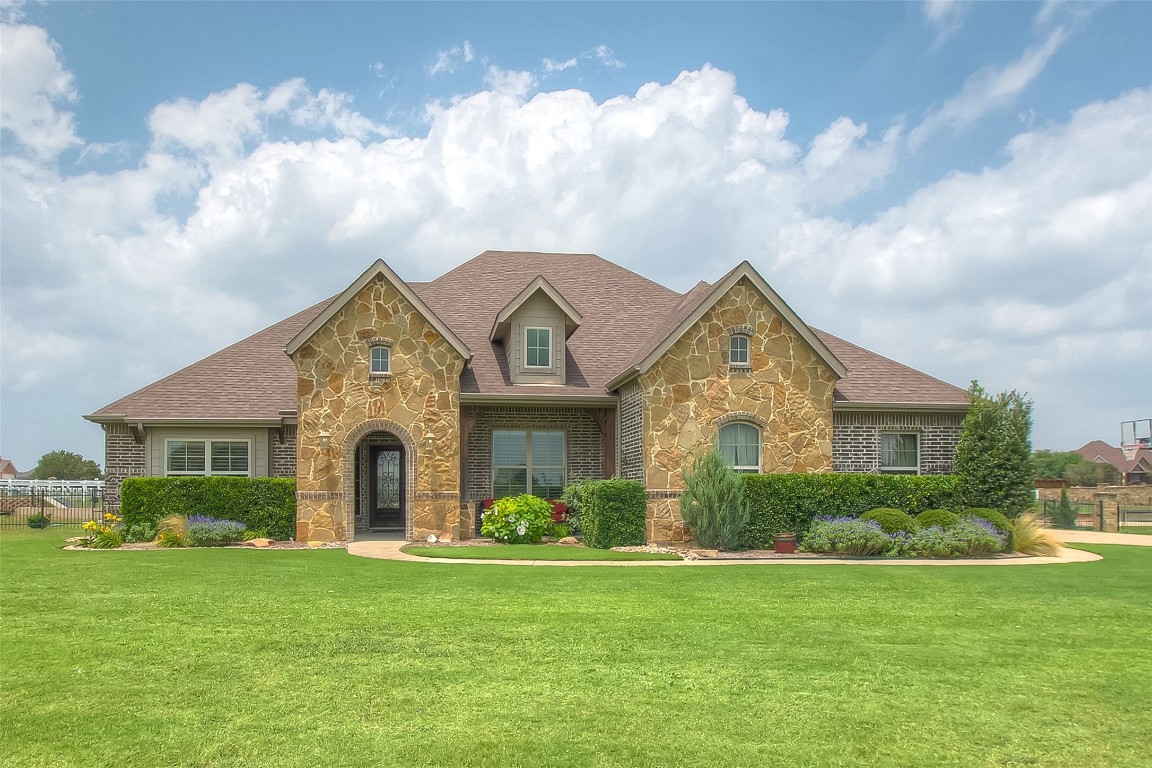 106 Saharra Slew Court Fort Worth TX 76126