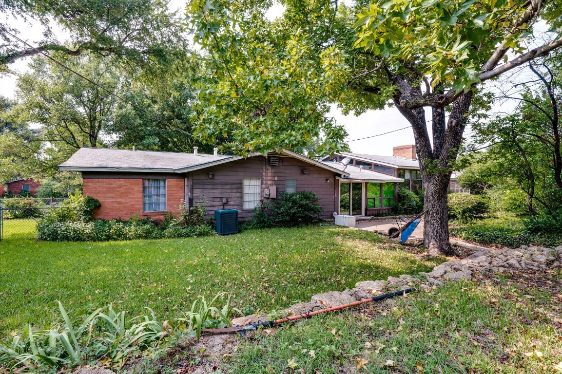 2922 Bryn Mawr Drive Irving TX 75062