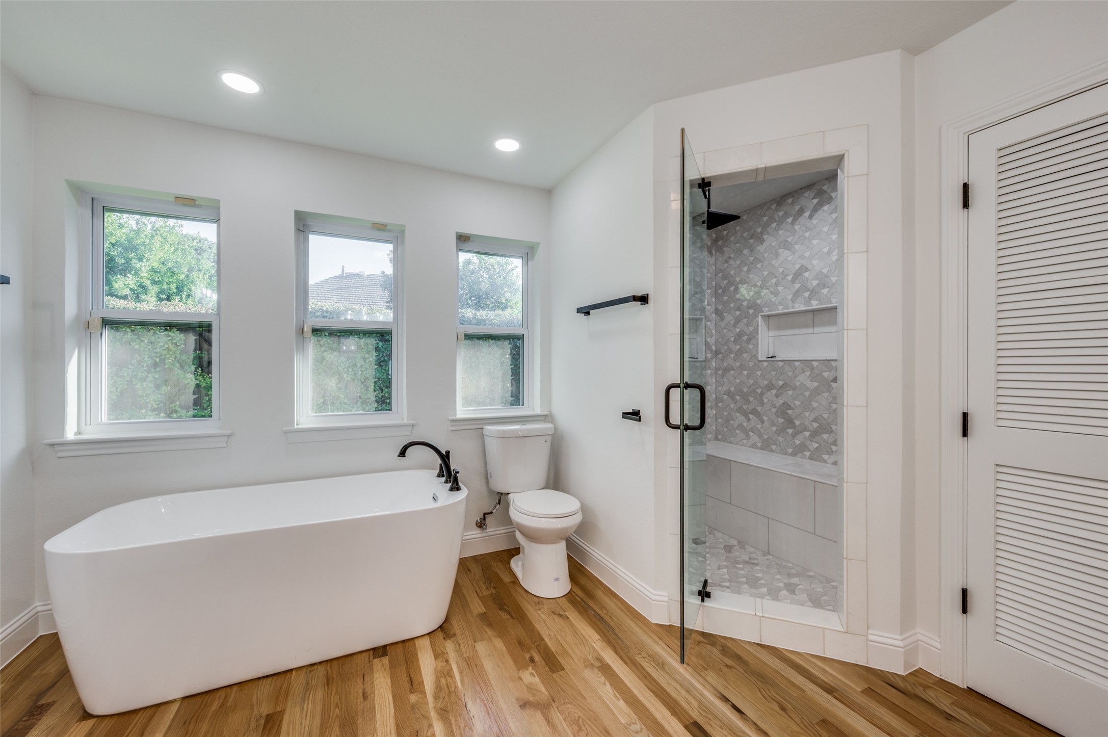 7018 Deloache Dallas TX 75225