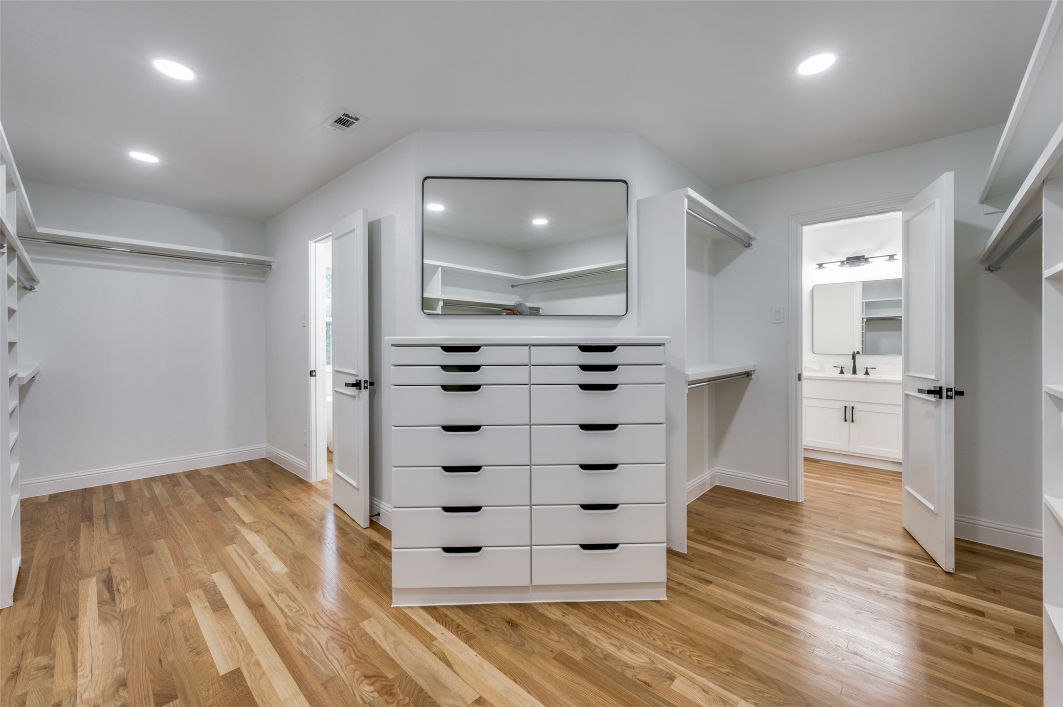7018 Deloache Dallas TX 75225