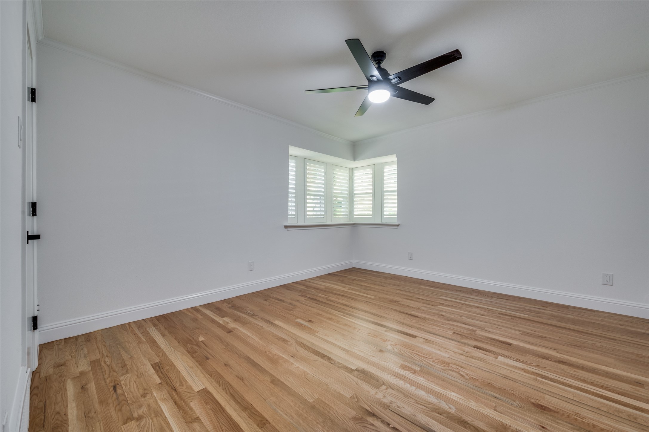 7018 Deloache Dallas TX 75225