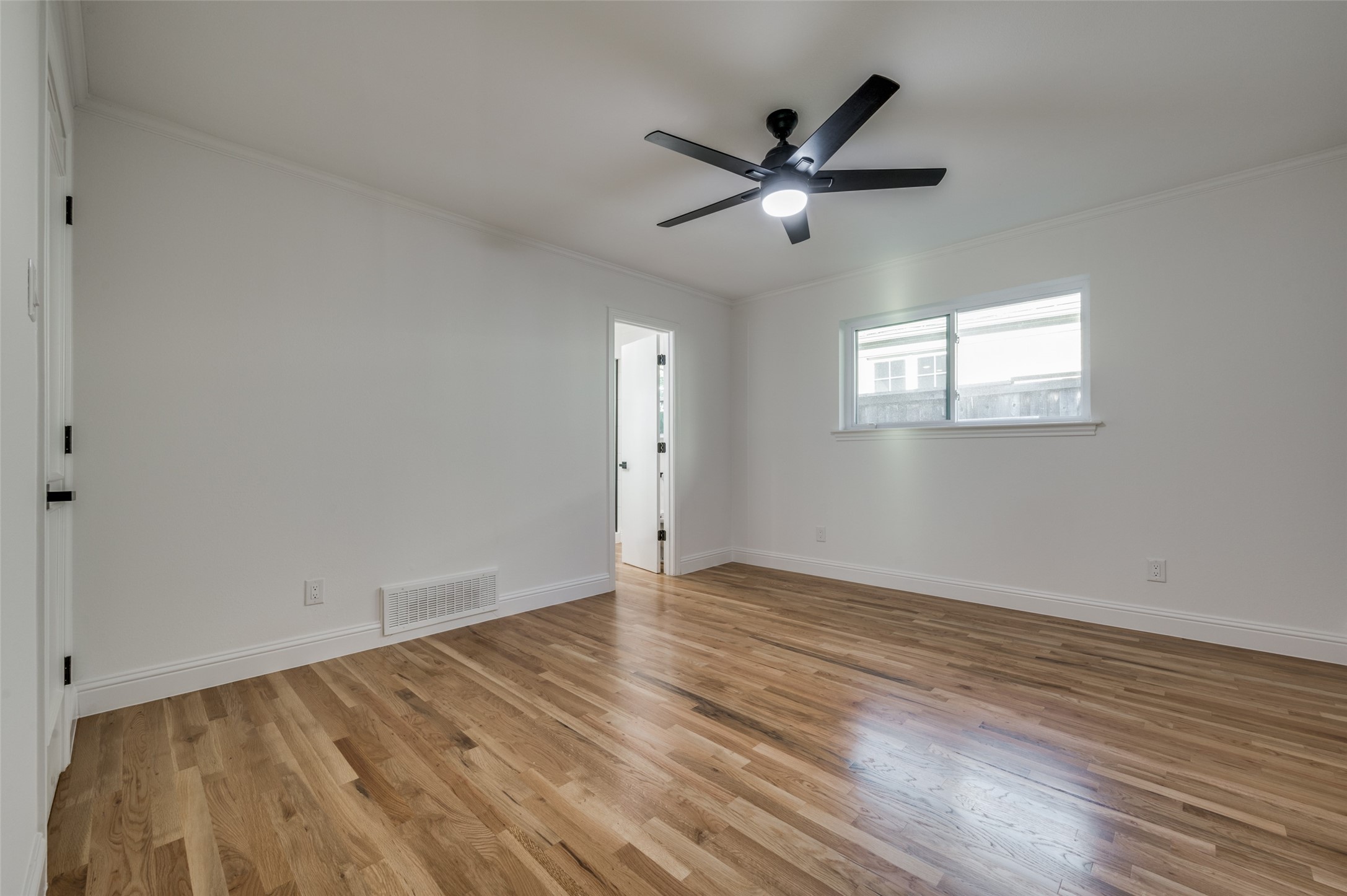 7018 Deloache Dallas TX 75225