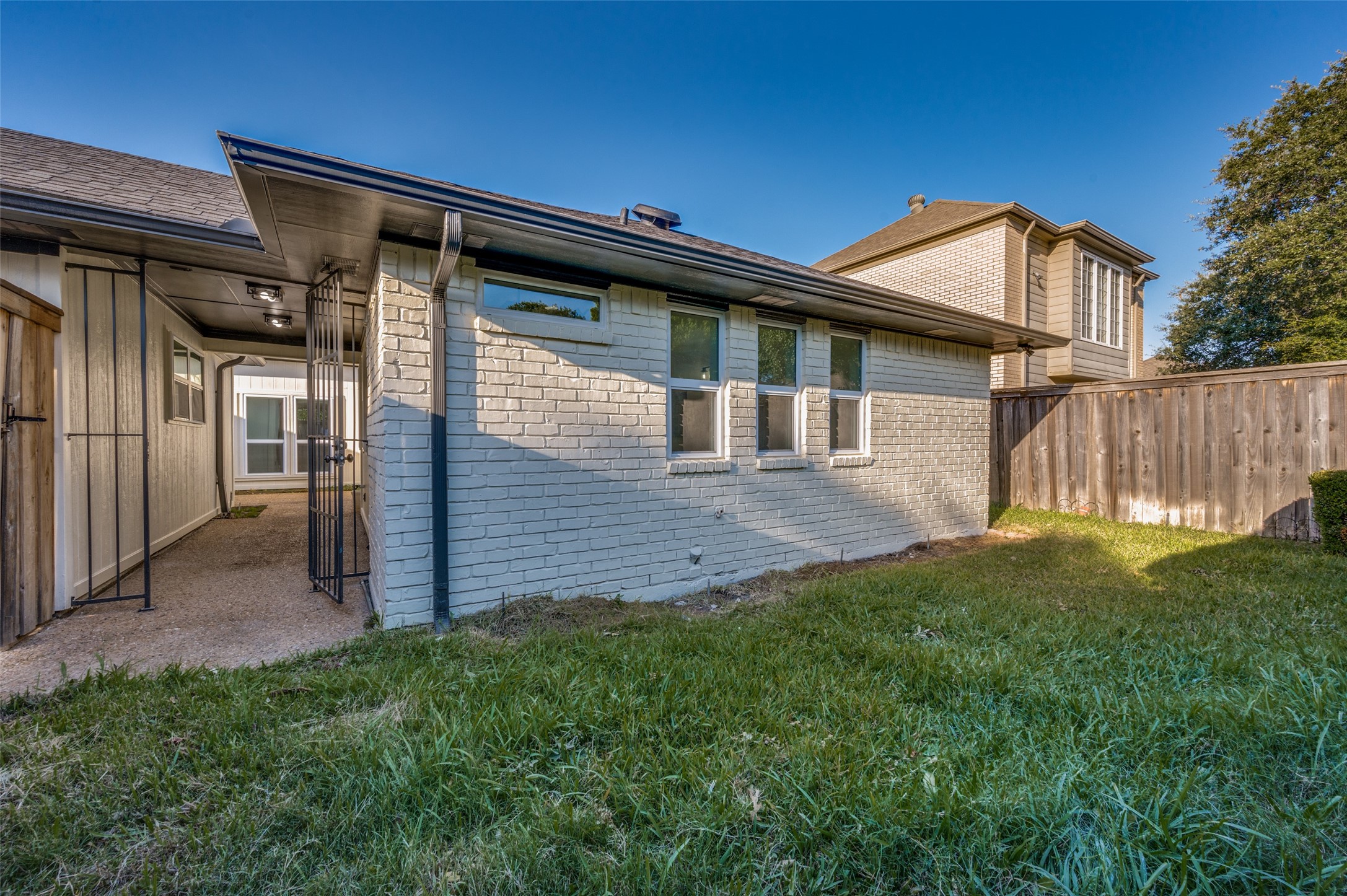 7018 Deloache Dallas TX 75225