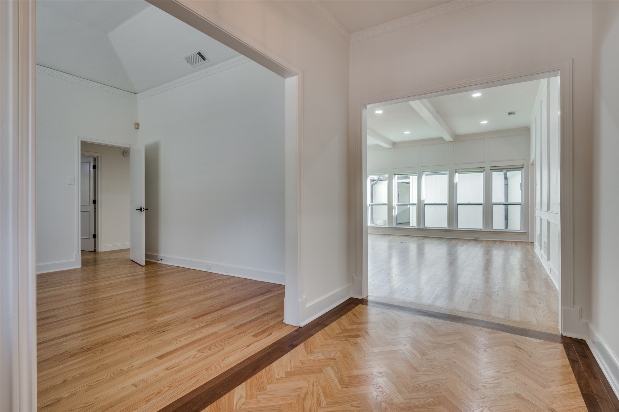 7018 Deloache Dallas TX 75225