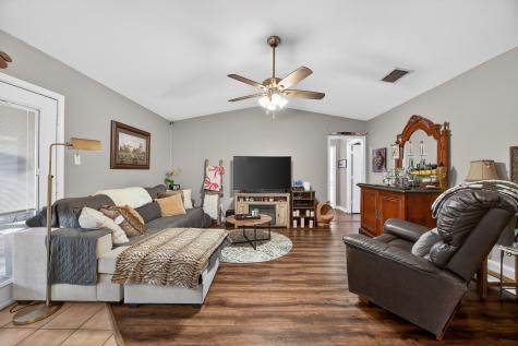 6404 Tammy Court Watauga TX 76148