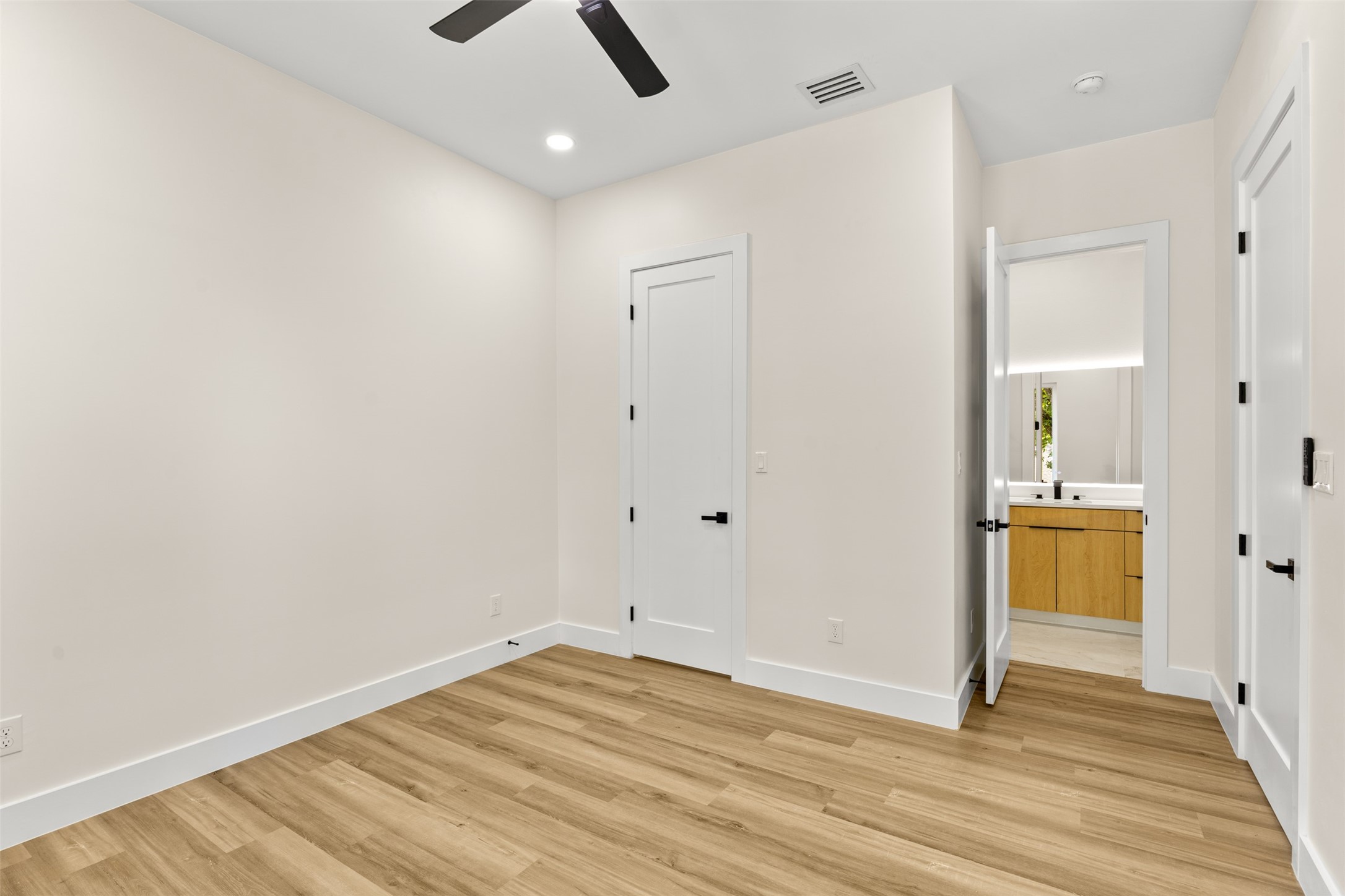 1407 Pueblo Street Dallas TX 75212