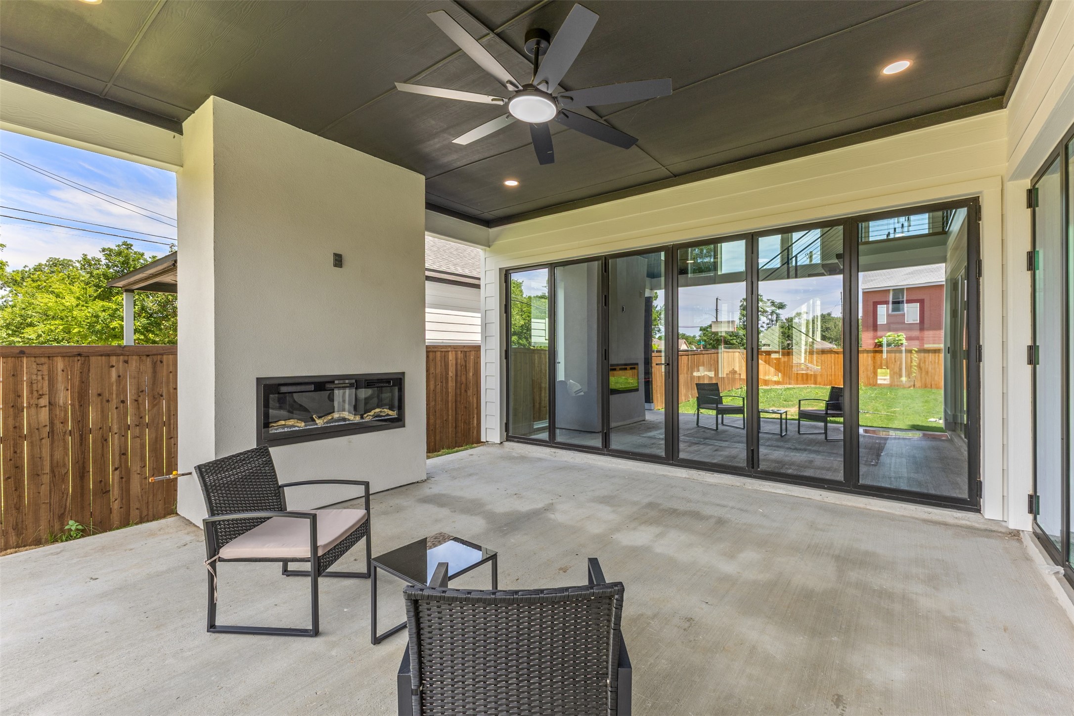 1407 Pueblo Street Dallas TX 75212
