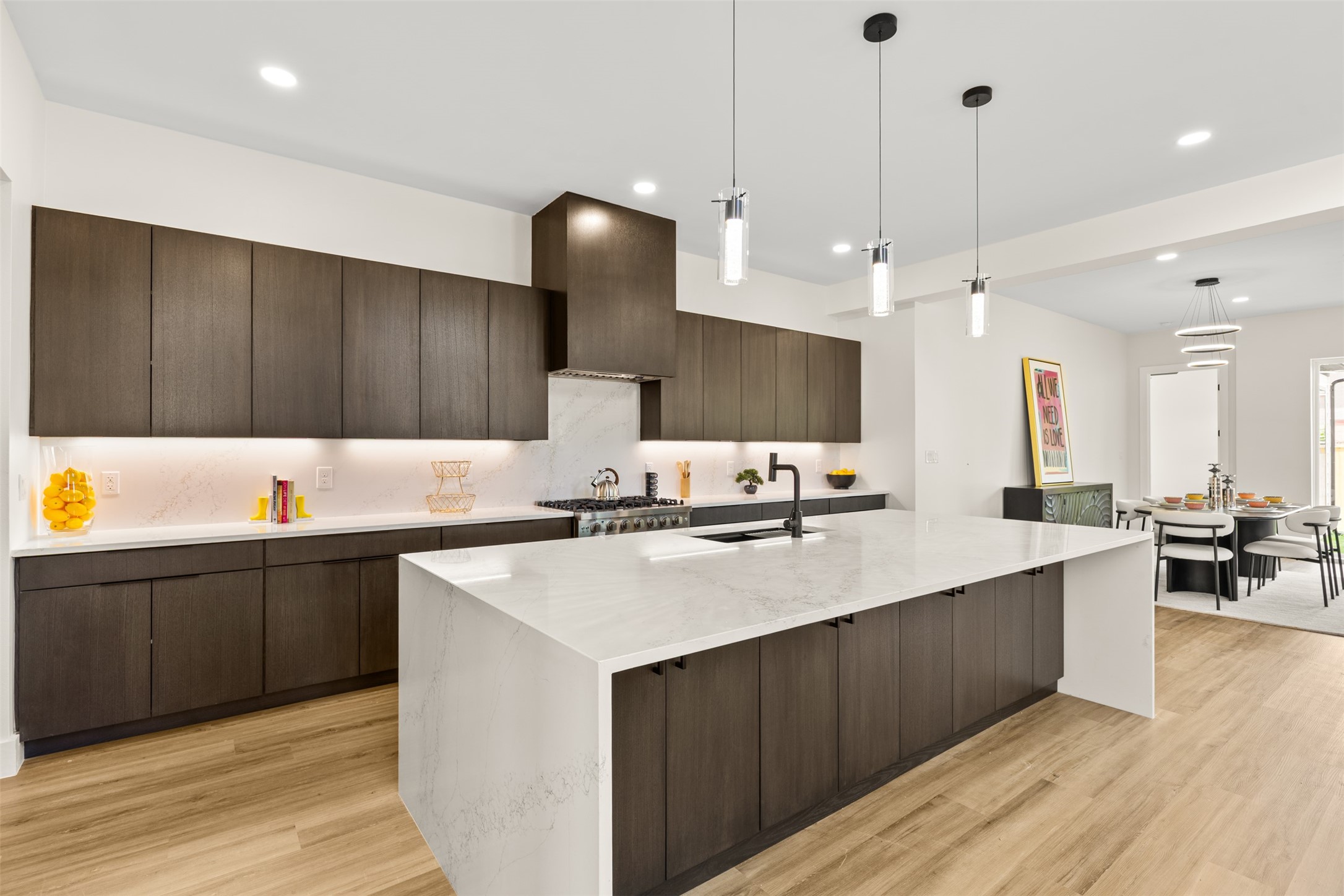 1407 Pueblo Street Dallas TX 75212