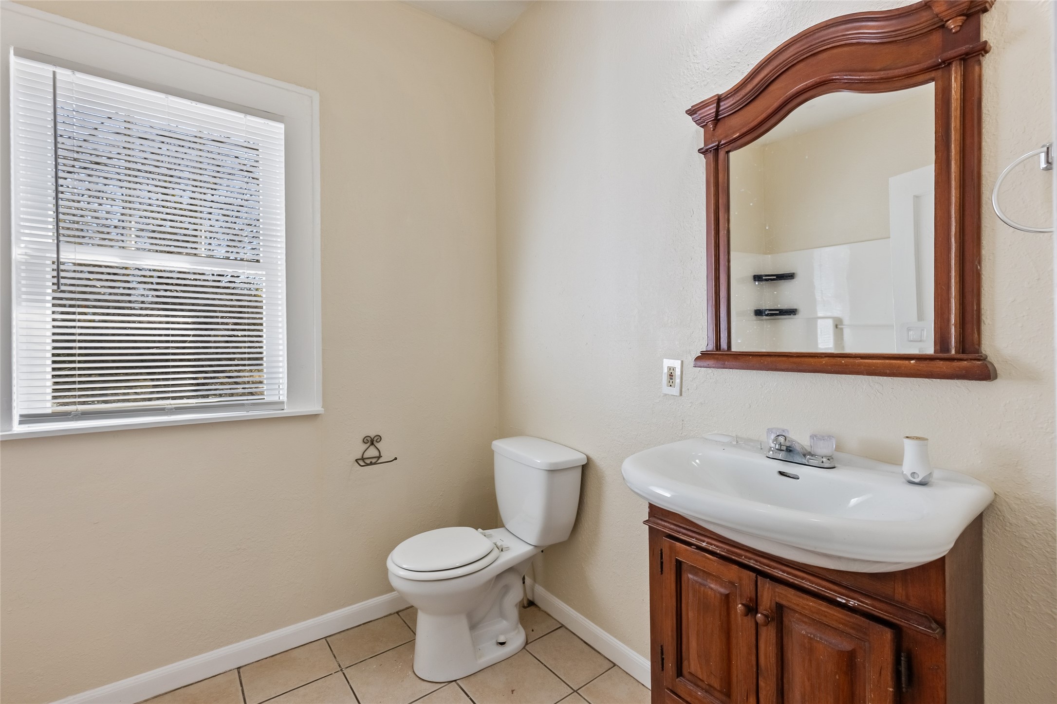 2104 Jones Street Greenville TX 75401
