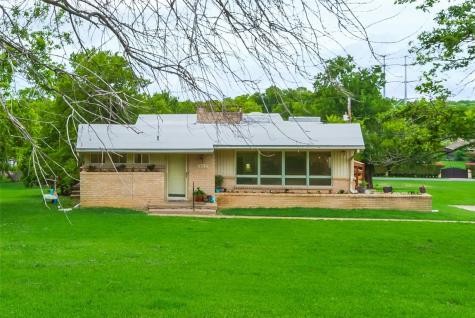 2102 Rock Creek Drive Grand Prairie TX 75050