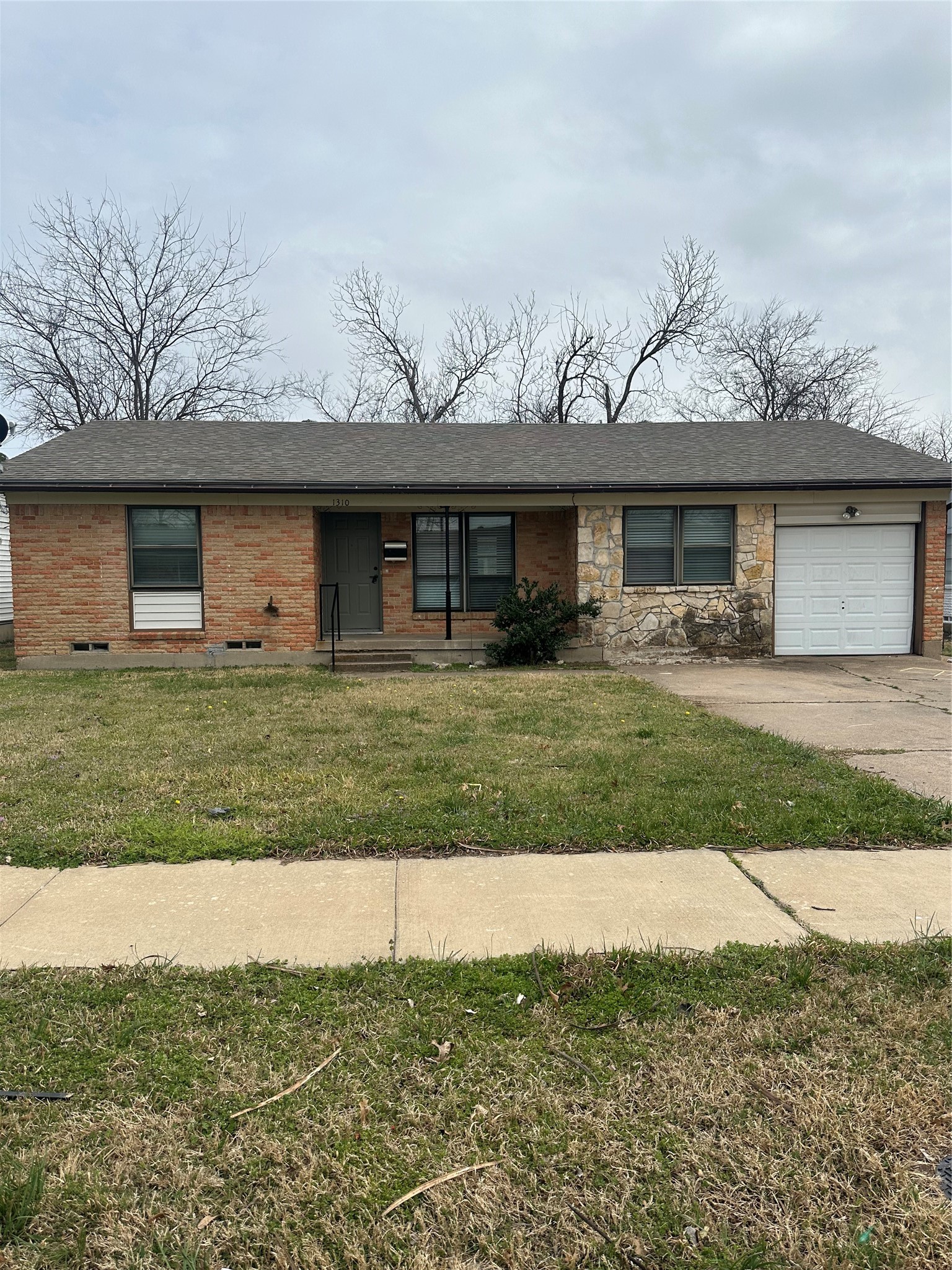 1310 Summit Street Mesquite TX 75149