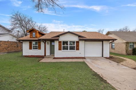 226 W Center Street Duncanville TX 75116