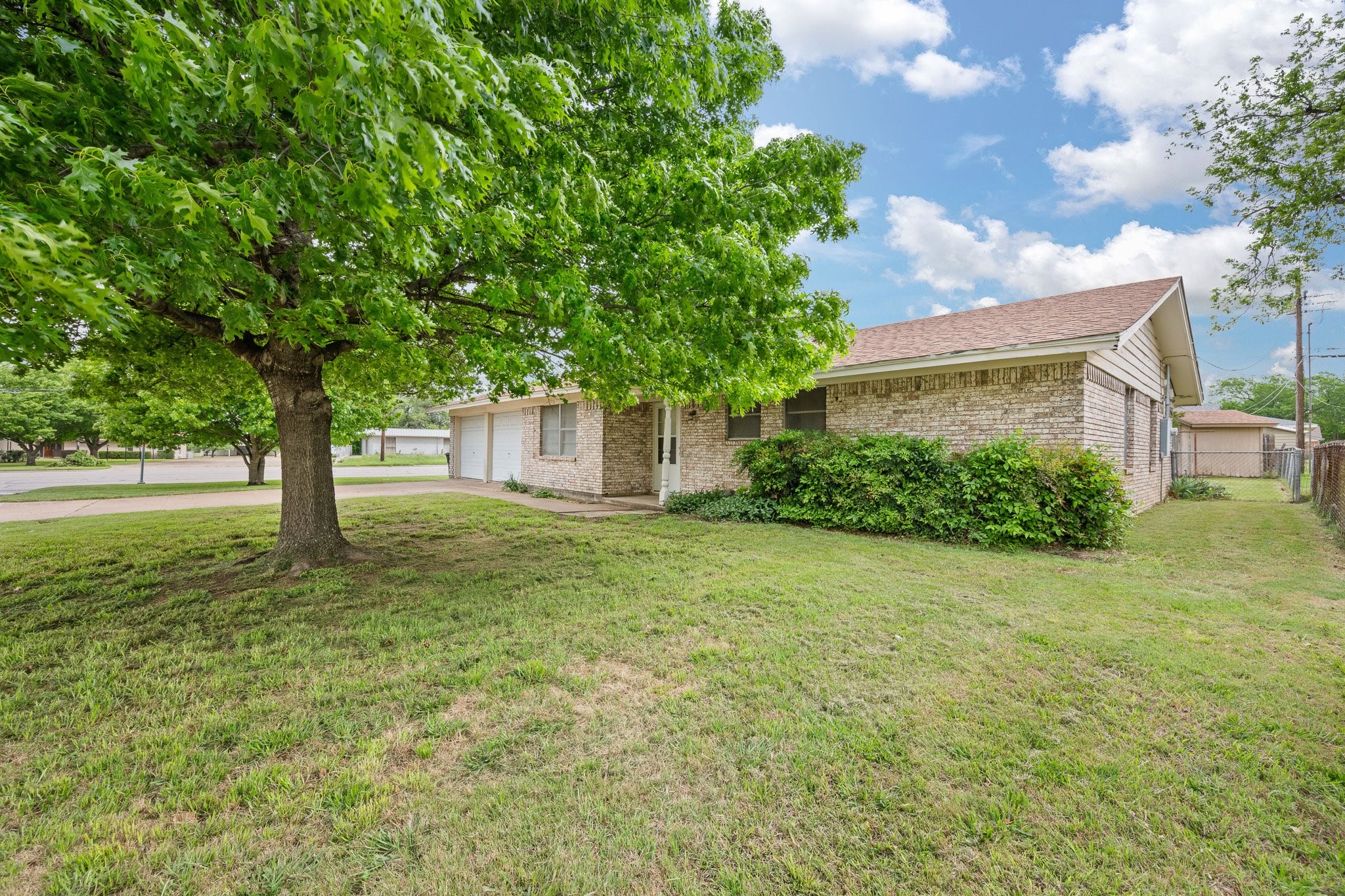 1912 Joslin Street Cleburne TX 76033