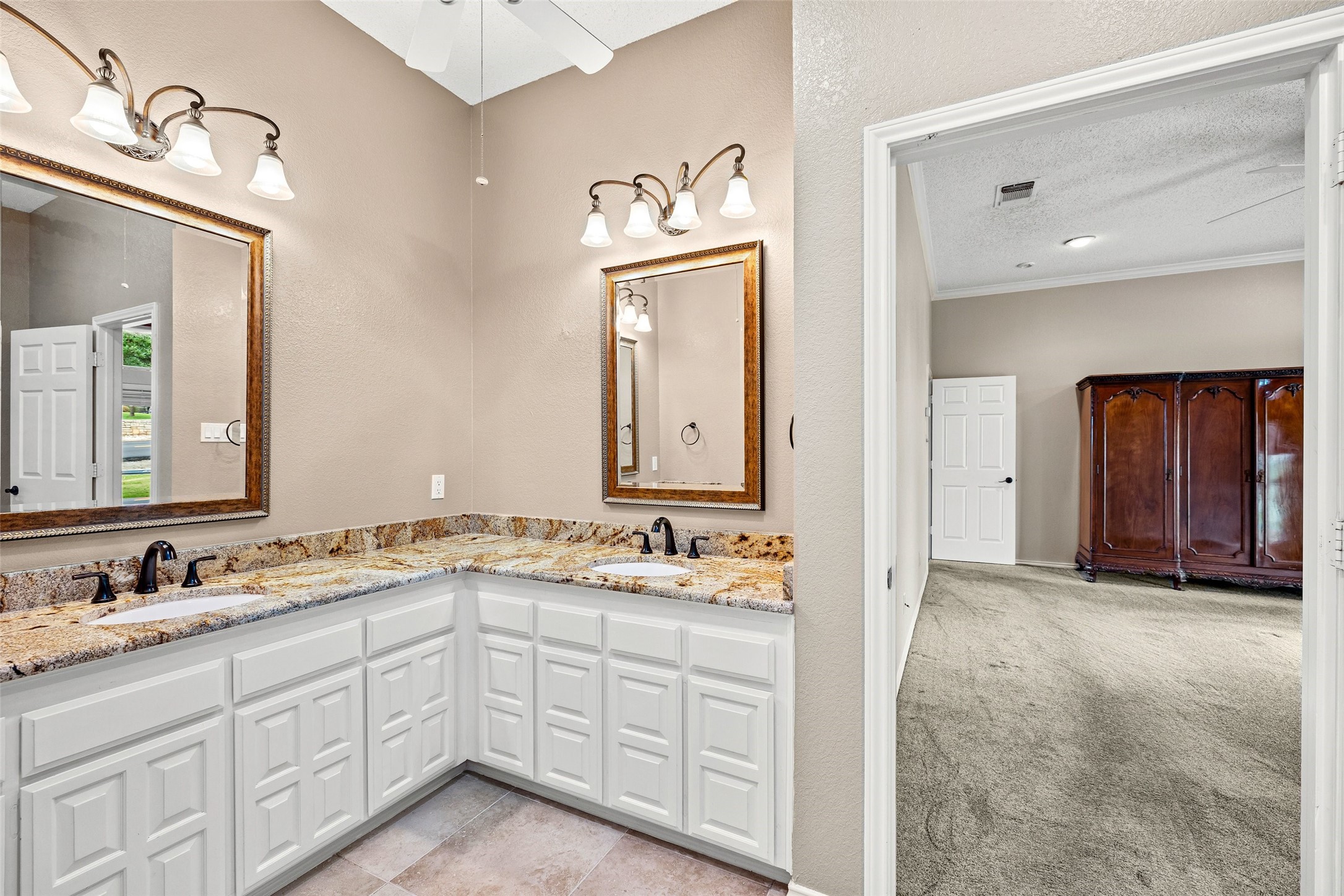 10100 Ravenswood Road Granbury TX 76049