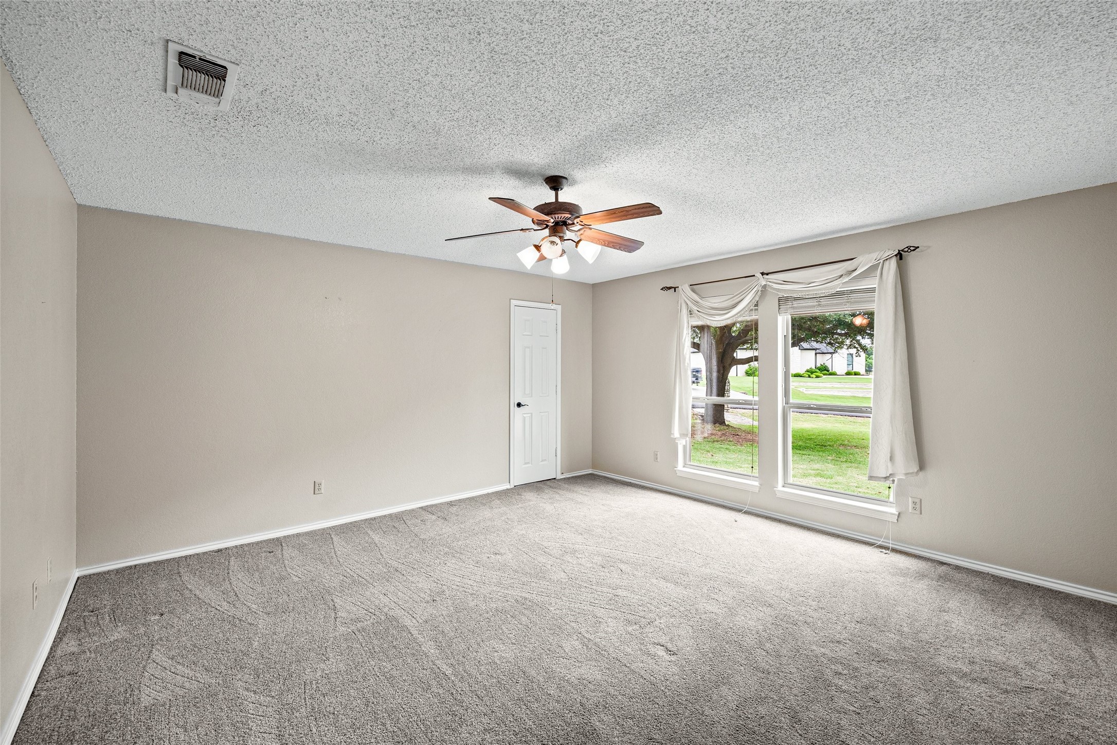 10100 Ravenswood Road Granbury TX 76049