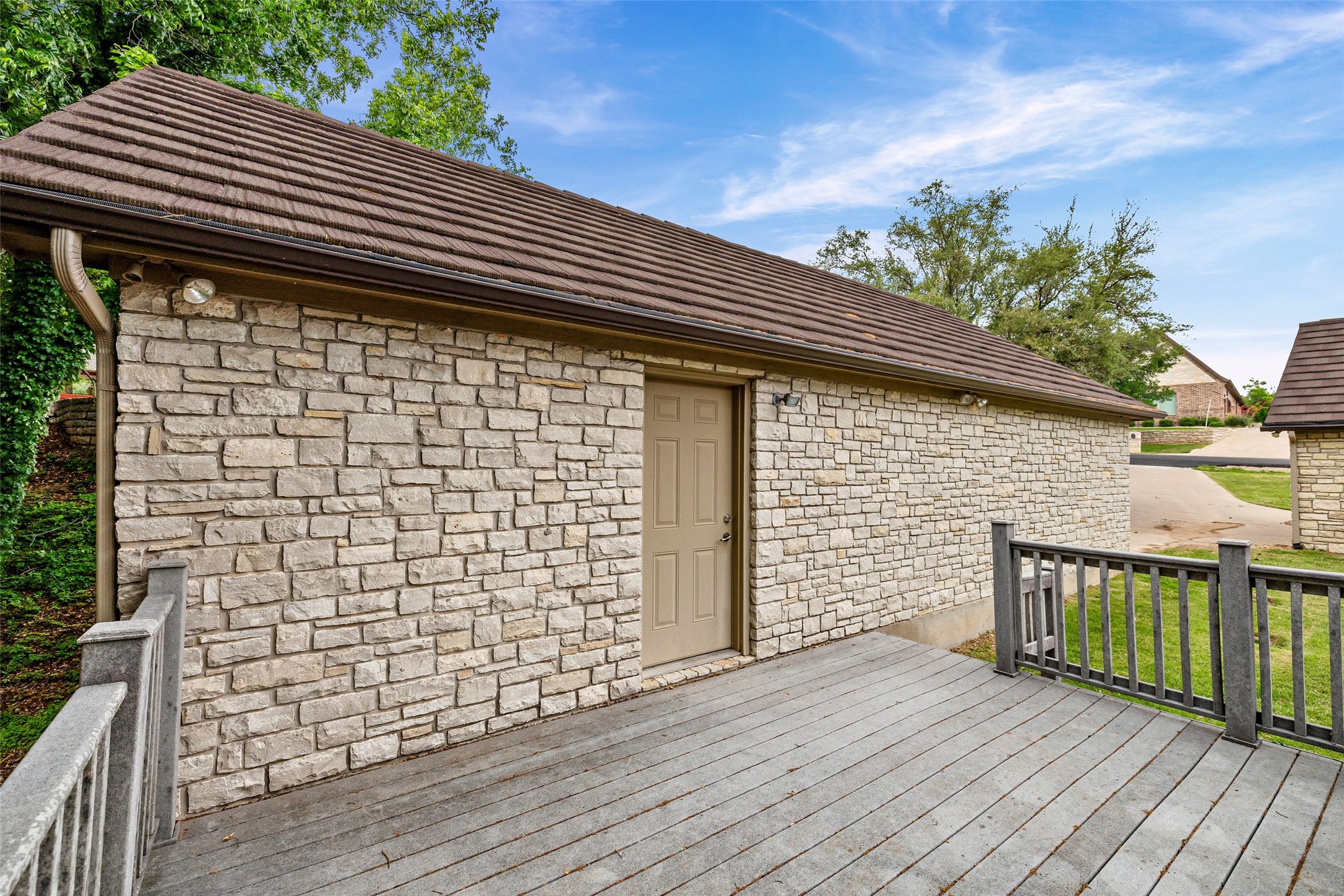 10100 Ravenswood Road Granbury TX 76049