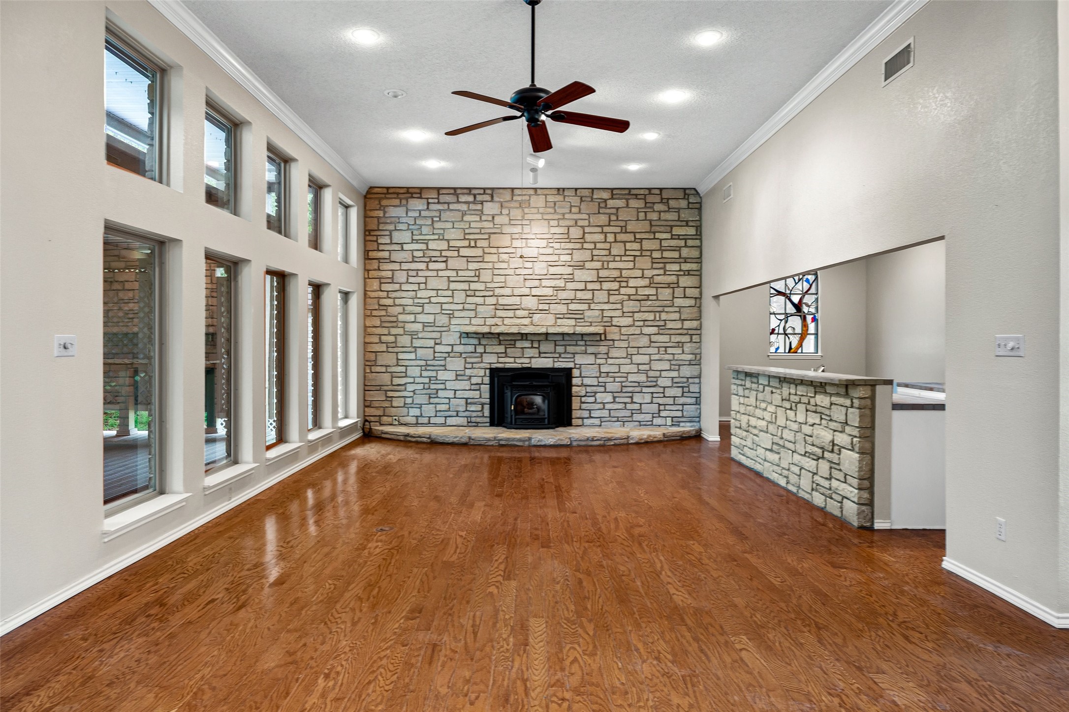 10100 Ravenswood Road Granbury TX 76049