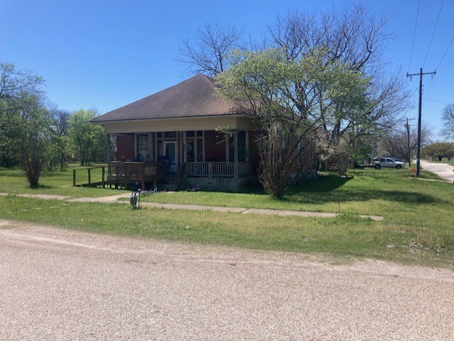 302 S Pearl Street Mart TX 76664