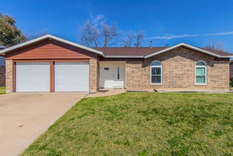 2115 Bradford Drive Arlington TX 76010