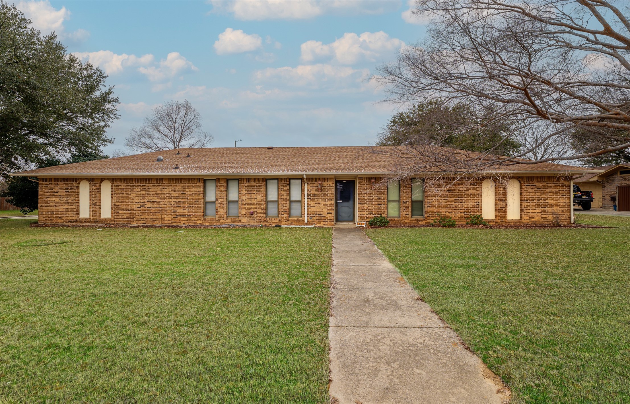 2001 Pembrooke Place Denton TX 76205
