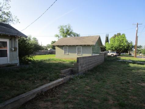 105 E 9th Street Colorado City TX 79512