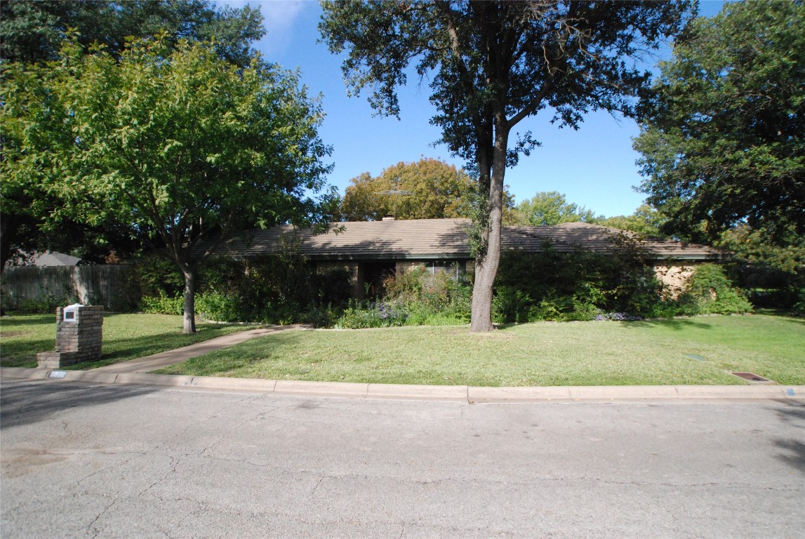 3800 Hickory Springs Road Benbrook TX 76116
