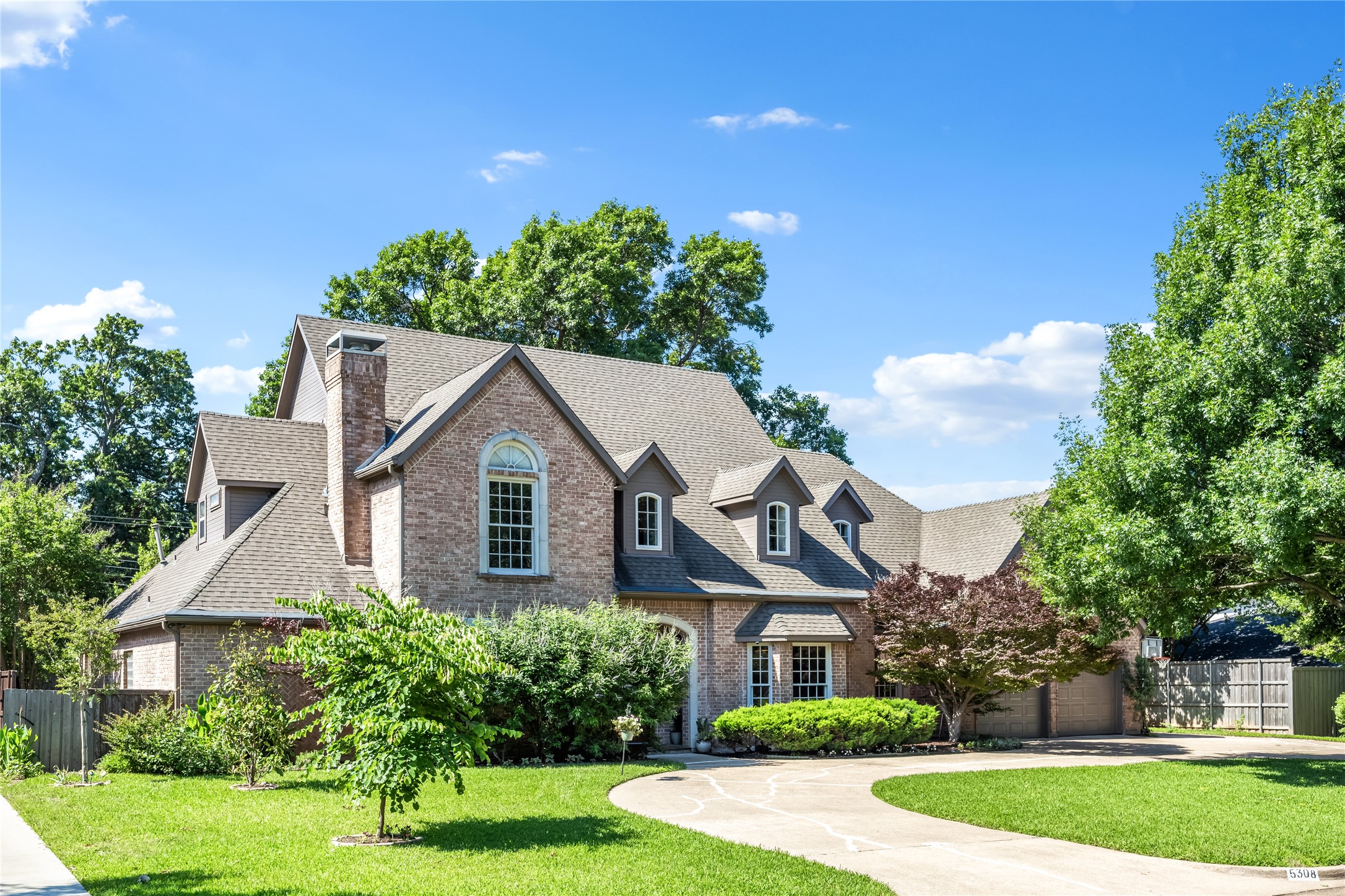 5308 Del Roy Drive Dallas TX 75229