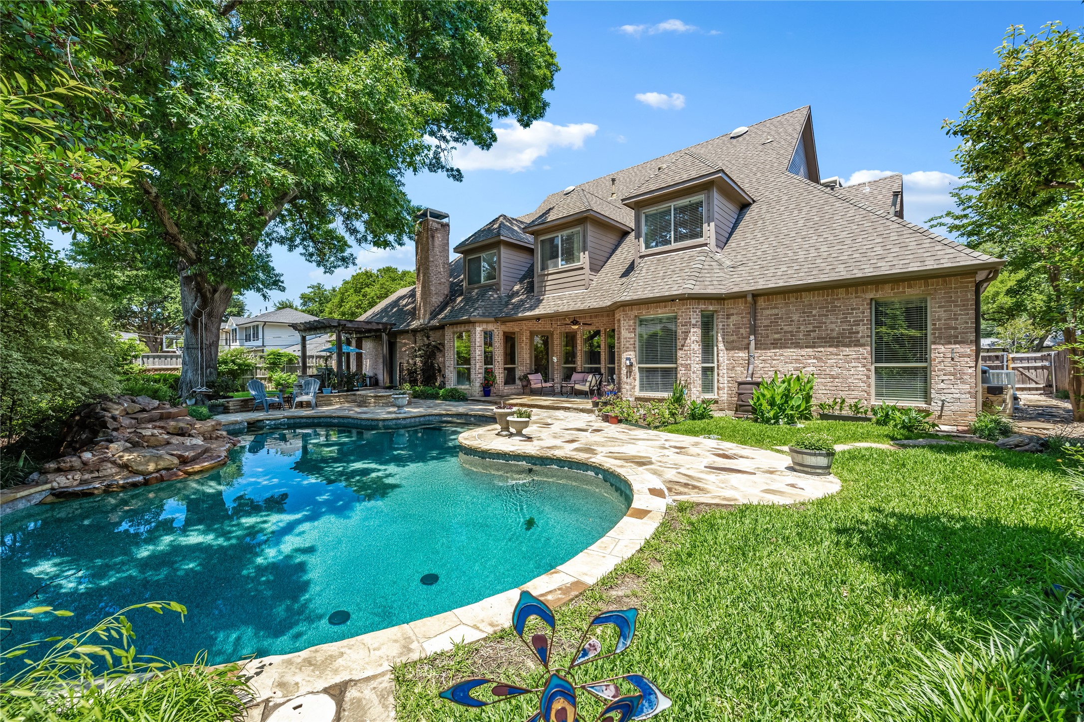 5308 Del Roy Drive Dallas TX 75229